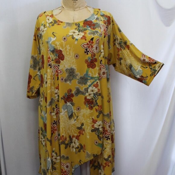 Radiate Confidence: Your New Favorite Lagenlook Tunic Has Arrived! - Picture 1 of 8